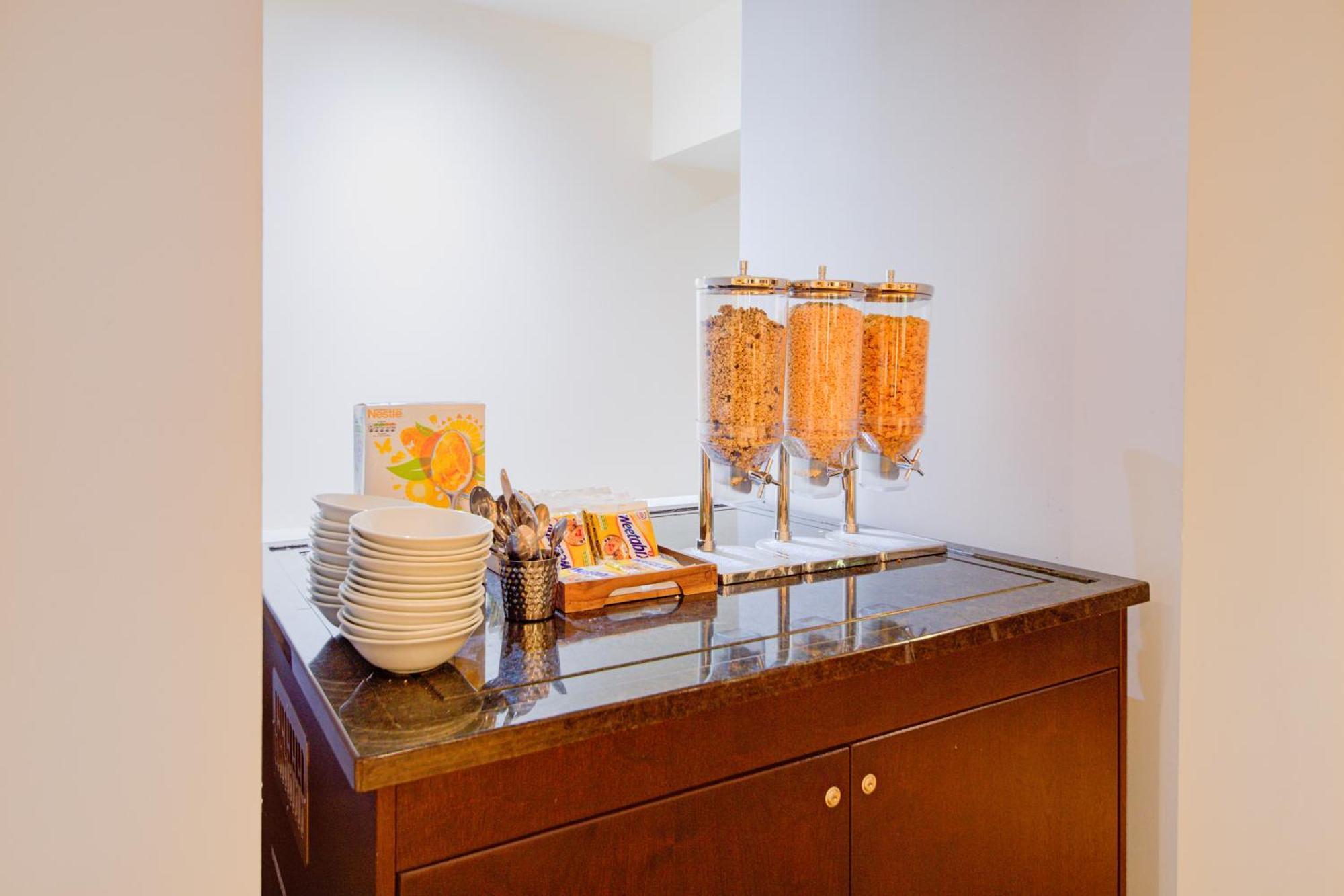 Belvilla Newport City Centre Hotel - Lifestyle Dış mekan fotoğraf