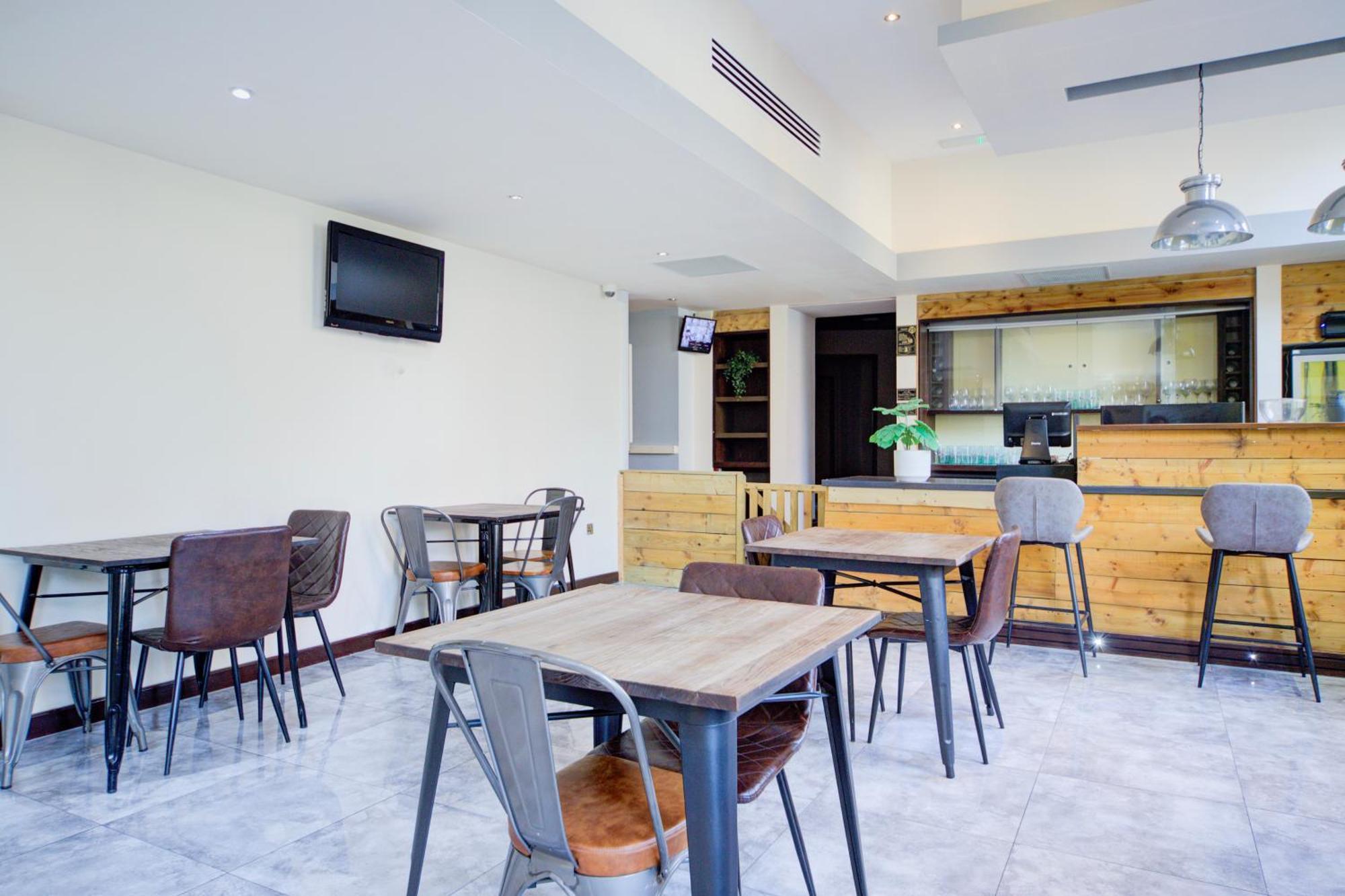 Belvilla Newport City Centre Hotel - Lifestyle Dış mekan fotoğraf